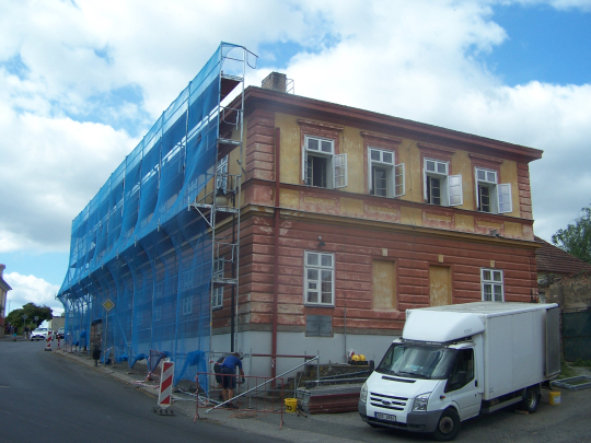 Kliknutím zvětšit